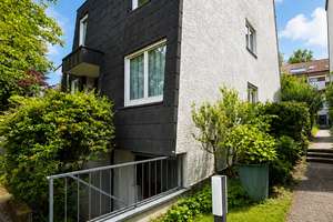 Familienhaus mit Potenzial in gefragter Lage von Stuttgart-Sillenbuch – Die vollständige Adresse der Immobilie erhältst du vom Anbieter., 70619 Sillenbuch (Ortsteil), Stuttgart – Vorschaubild 2