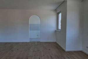 Frisch renovierte 2-Zimmer-Wohnung in Krefeld-Stadtmitte – Nauenweg 154, 47798 Stadtmitte, Krefeld – Vorschaubild 2