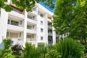 Renovierte 3-Zimmer-Wohnung (24) mit Balkon in Bonn (Auerberg)