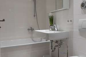 **ALL INCLUSIVE, FULLY FURNISCHED, CENTRALLY LOCATED**- GIESING – Schlierseestraße 3, 81541 Obergiesing, München – Vorschaubild 12