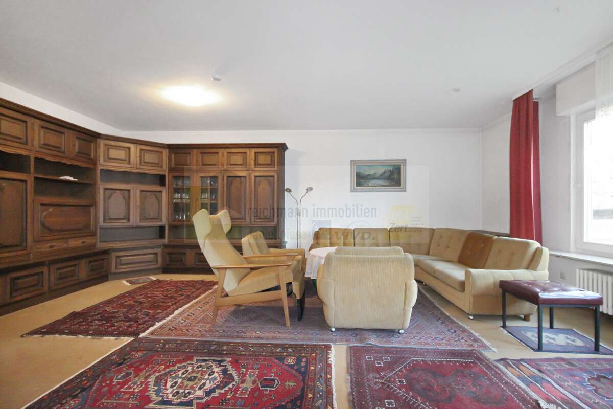 Immobilie in Bad Dürrheim - Familienfreundliches Einfamilienhaus mit Garten, Terrasse und Balkon in ruhiger Wohnlage zwischen Sa - Bild 7