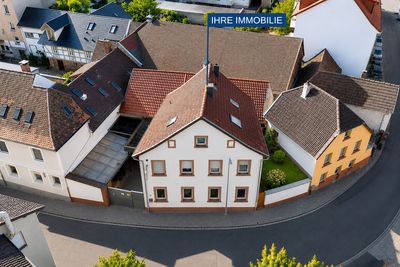Wohn- und Geschäftshaus mit vermieteter Wohnung, etablierter Gaststätte und Ausbaupotenzial