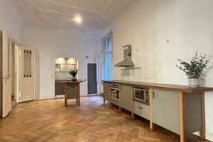 SCHÖNE, SEHR GROSSZÜGIGE 5-6 ZIM. ALTBAU-WHG. + BALKON UNWEIT MEYERINCKPLATZ – Berlin – Vorschaubild 1