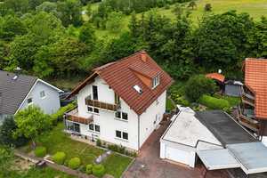 Zweifamilienhaus in Simmersbach – Lahn-Dill-Kreis – Vorschaubild 1