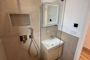 Erstbezug nach Sanierung: Ruhig gelegene, helle 2-Zimmer-Wohnung mit Loggia – sofort verfügbar – Zeppelinstraße 59, 52068 Trierer Straße, Aachen – Vorschaubild 2