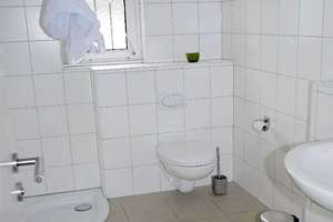 Ihr Wohntraum in perfekter Lage! - Top-renoviertes Wohnhaus mit Parkgrundstück – Die vollständige Adresse der Immobilie erhältst du vom Anbieter., 47259 Huckingen, Duisburg – Vorschaubild 8
