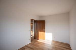 Renoviertes Einfamilienhaus in sonniger Hanglage von Nürtingen-Neckarhausen – Die vollständige Adresse der Immobilie erhältst du vom Anbieter., 72622 Nürtingen – Vorschaubild 12