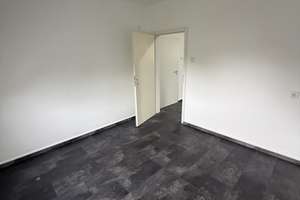Alltagstaugliche 4-Zimmer-Wohnung in Gelsenkirchen – Sachsenstraße 14, 45888 Bulmke-Hüllen, Gelsenkirchen – Vorschaubild 16