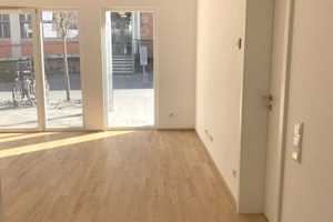 **Terrassenwohnung** Wunderschöne 2-Zimmer-Wohnung in zentraler Lage! – Zollhof 8, 90443 Nürnberg – Vorschaubild 3