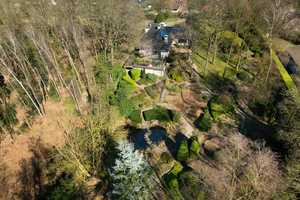 Residieren im Park. Traumhaftes Domizil mit grandiosem Grundstück. – Heinsberg (Kreis) – Vorschaubild 1
