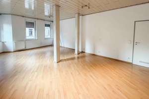Bezugsfreie 4-Zimmer-Wohnung mit Balkon und zwei Bädern im Herzen von Fürth – Die vollständige Adresse der Immobilie erhältst du vom Anbieter., 90762 Altstadt, Innenstadt, Fürth – Vorschaubild 4