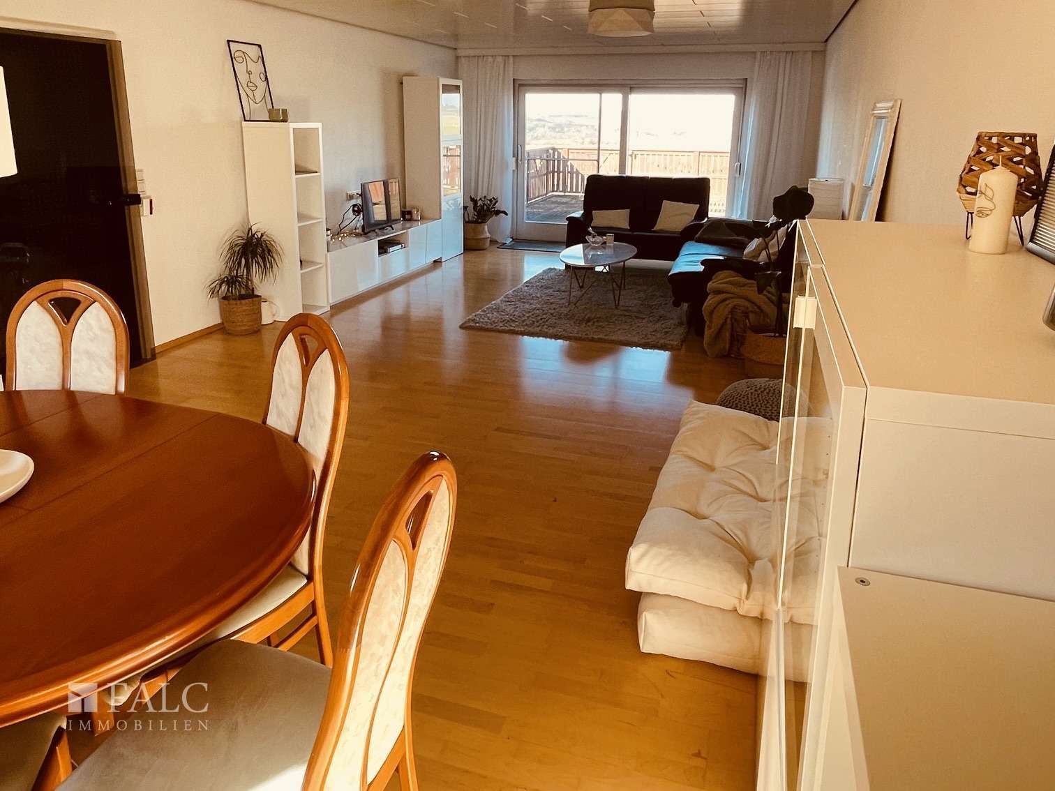 Immobilie in Mandelbachtal - Zweifamilienhaus mit Halle, Werkstatt und Garagen - Bild 14