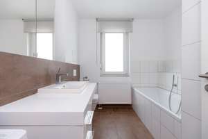 Vermietete Drei-Zimmer-Wohnung mit Balkon und Tiefgaragenstellplatz – 60486 Bockenheim, Frankfurt am Main – Vorschaubild 7