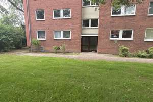 2,5 Zimmer-Wohnung mit Balkon und Tageslichtbad mit Wanne – Eutiner Str. 30, 23554 Sankt Lorenz Nord, Lübeck – Vorschaubild 1