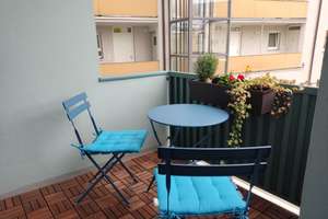 Exklusive 65 m², 3-Zimmer-Whg, renoviert, mit Balkon u Einbauküche in Nürnberg, Steinbühl