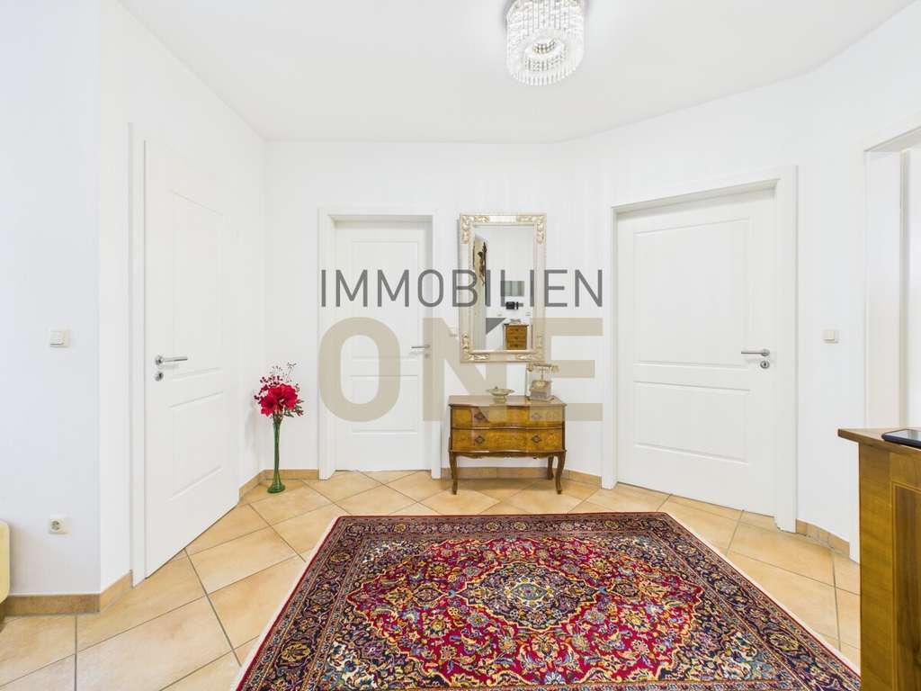 Immobilie in Donaustauf - Großzügiges und hochwertiges Zuhause mit viel Privatsphäre in Donaustauf - Bild 3