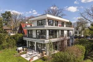 Exclusive villa featuring state-of-the-art technology and spacious rooms – Die vollständige Adresse der Immobilie erhältst du vom Anbieter., 14532 Kleinmachnow – Vorschaubild 2