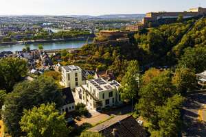 Wohnen mit Weite – großzügige Terrasse in Höhenlage über Koblenz