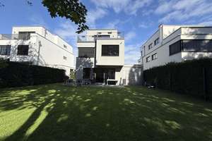 GRUNEWALD: LUXUS VILLA: 240 m² Wohnen sowie 350 m² GARTEN per 01.10.26 zu VERMIETEN (mind. 3 Jahre) – Die vollständige Adresse der Immobilie erhältst du vom Anbieter., 14193 Grunewald, Berlin – Vorschaubild 7