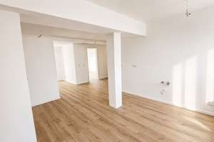 Stilvolle Dachgeschosswohnung in Bestlage – 4 Zimmer am Erfurter Anger