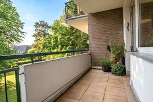 Naturnah Wohnen: Bezugsfreie 2-Zimmer-Wohnung mit Süd-Balkon und Tiefgaragenstellplatz – Die vollständige Adresse der Immobilie erhältst du vom Anbieter., 52072 Richterich, Aachen – Vorschaubild 2