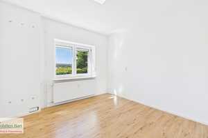 +2 MIN BIS L-REMICH:
ZWEIFAMILIENHAUS / 190 M² WFL. / 2 GARAGEN / 12 AR – Merzig-Wadern (Kreis) – Vorschaubild 4