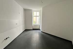 Modernisierte, große 2-Zimmer-Wohnung mit Garten – Toblacher Straße 42, 13187 Pankow (Ortsteil), Berlin – Vorschaubild 5