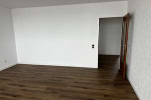 Renovierte 3-Zimmer-Wohnung mit Balkon und EBK in Bremerhaven – Die vollständige Adresse der Immobilie erhältst du vom Anbieter., 27568 Mitte, Bremerhaven – Vorschaubild 14