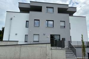 HEGERICH: Wohnträume werden wahr – Stilvolle Neubauwohnung mit sonnigem Balkon – Die vollständige Adresse der Immobilie erhältst du vom Anbieter., 90574 Roßtal – Vorschaubild 1