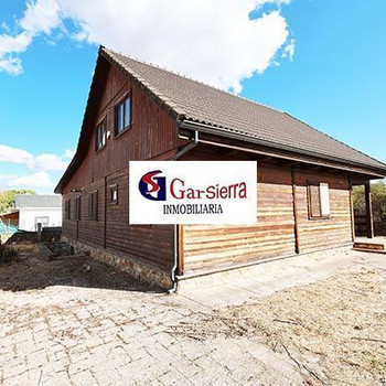 GROSSE FREISTEHENDE VILLA