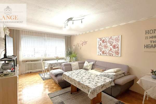 Hannover-Misburg: Wir bieten eine langjährig vermietete 2-Zimmerwohnung mit Balkon zum Verkauf an.