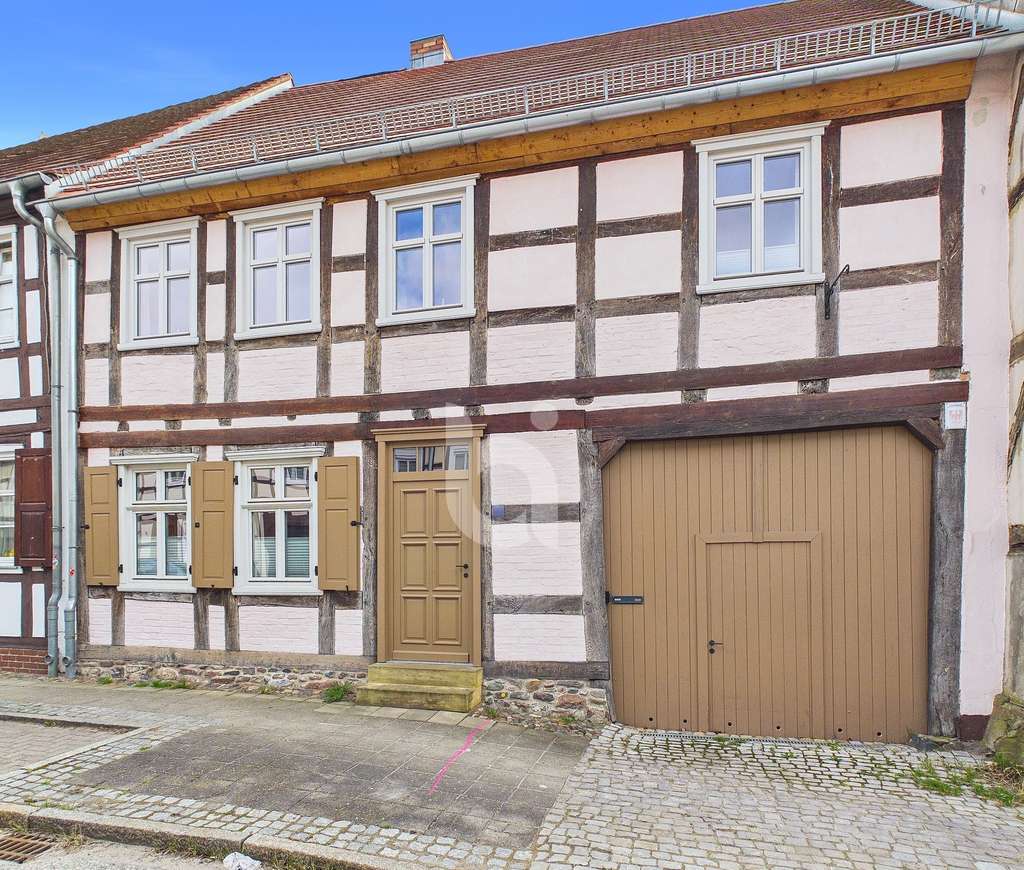 Immobilie in Wusterhausen/Dosse - Fachwerkhaus in Wusterhausen|Altbaukern, neu gedacht – 178 m² Wirkung - Bild 1