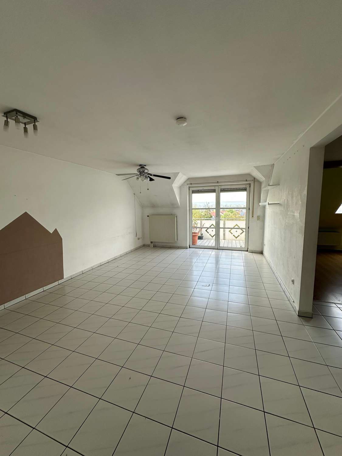 Immobilie in Zapfendorf - Schöne Dachgeschosswohnung mit herrlichem Ausblick - Bild 3