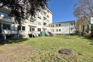 Gepflegte 4 Zi. Wohnung inkl. 2 Stellplätzen - zentrale Wohnlage  – 63069 Bieberer Berg, Offenbach am Main – Vorschaubild 3