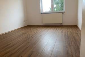 Moderne ruhige 3-Zimmer-Wohnung zentral in Leverkusen mit Balkon und Allgemeingarten – Die vollständige Adresse der Immobilie erhältst du vom Anbieter., 51373 Wiesdorf, Leverkusen – Vorschaubild 4