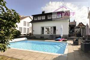 Zuhause ankommen in Rielasingen! Traumhaftes Einfamilienhaus mit Pool, Wellnessoase und vielem mehr – Konstanz (Kreis) – Vorschaubild 1