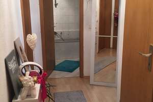 Schöne drei Zimmer Wohnung, Dachterrasse, Bad mit Waschmaschinen Anschluss  – Bahnhofstraße 28, 68809 Neulußheim – Vorschaubild 7