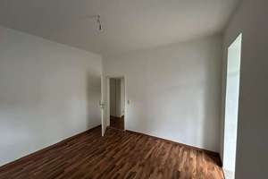 Frisch renovierte 3 raum Wohnung mit Balkon sucht neue Mieter – 4249 Großzschocher, Leipzig – Vorschaubild 5