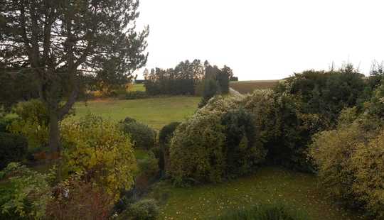 Bild von Doppelhaushälfte mit traumhaftem Ausblick in Feldrandlage auf großzügigem Grundstück in Maintal