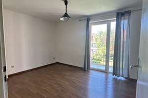 Helle 2 - Zimmer Wohnung mit Balkon !