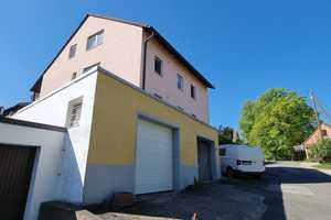 1 Wohnung im EG mit großem Garten und Garage ist frei, 3 Fam. Haus 270 m² WFl., gute Lage von Schwab – Schwabach – Vorschaubild 2