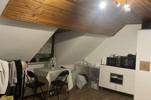 Dachgeschosswohnung zu vermieten(Whg.6)