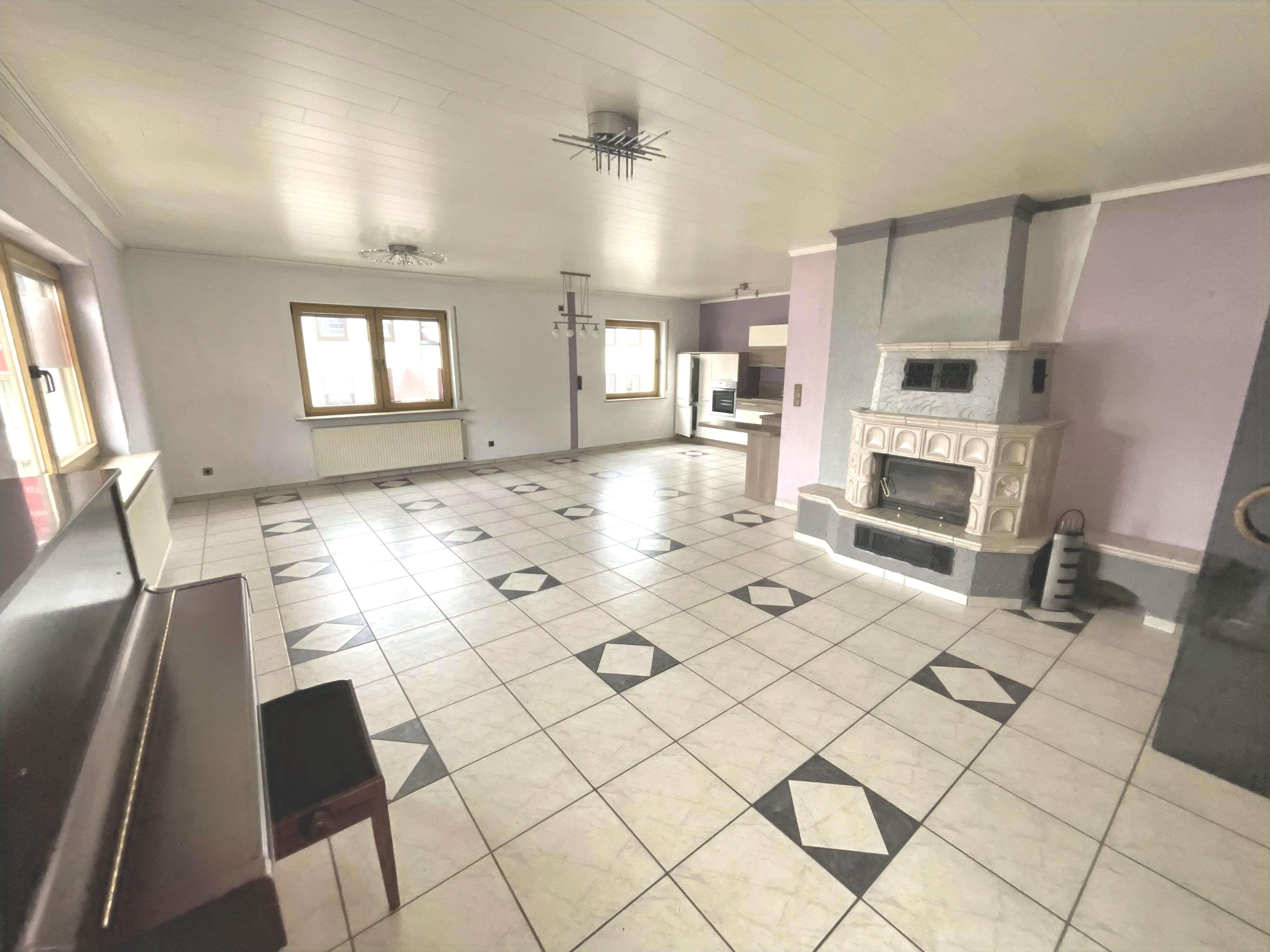 Immobilie in Andernach - Hier können Sie sofort einziehen. Inclusive Einbauküche, Kamin & Balkon. - Bild 7