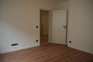 Modern sanierte 3-Zimmer-Wohnung mit Balkon, Aufzug & Klimaanlage – Stuttgart-West (Feuersee) – Silberburgstraße 129, 70176 Feuersee, Stuttgart – Vorschaubild 11