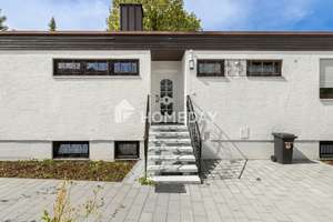 Charmantes Reihenhaus mit Gartenidylle, moderner Ausstattung und durchdachter Raumaufteilung – Die vollständige Adresse der Immobilie erhältst du vom Anbieter., 80993 Alt-Moosach, München – Vorschaubild 2