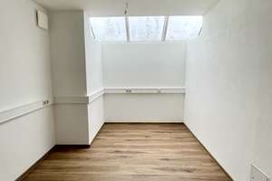 3-Raum-Souterrain- Einheit für Ihr Gewerbe, WG- oder möblierte Ferienvermietung in Dresden – Die vollständige Adresse der Immobilie erhältst du vom Anbieter., 1156 Cossebaude, Dresden – Vorschaubild 5