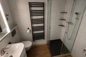 Helle, frisch sanierte 3-Zimmer Maisonettewohnung mit Balkon in Mainz-Finthen – Sertoriusring 13-15, 55126 Finthen, Mainz – Vorschaubild 4