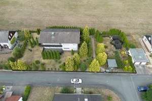 Einfamilienhaus mit Appartement und großem Garten – Die vollständige Adresse der Immobilie erhältst du vom Anbieter., 34479 Breuna – Vorschaubild 3