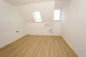 Romantische 3 Raum DG-Wohnung mit Aufzug auf dem Chemnitzer Kaßberg – Weststraße 56, 9112 Kaßberg, Chemnitz – Vorschaubild 9