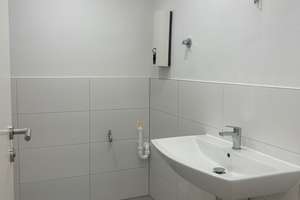 Modern sanierte 4-Zimmer-Wohnung mit Balkon – Kapitalanlage mit solider Vermietung oder Eigennutzer – Die vollständige Adresse der Immobilie erhältst du vom Anbieter., 86154 Oberhausen-Nord, Augsburg – Vorschaubild 11
